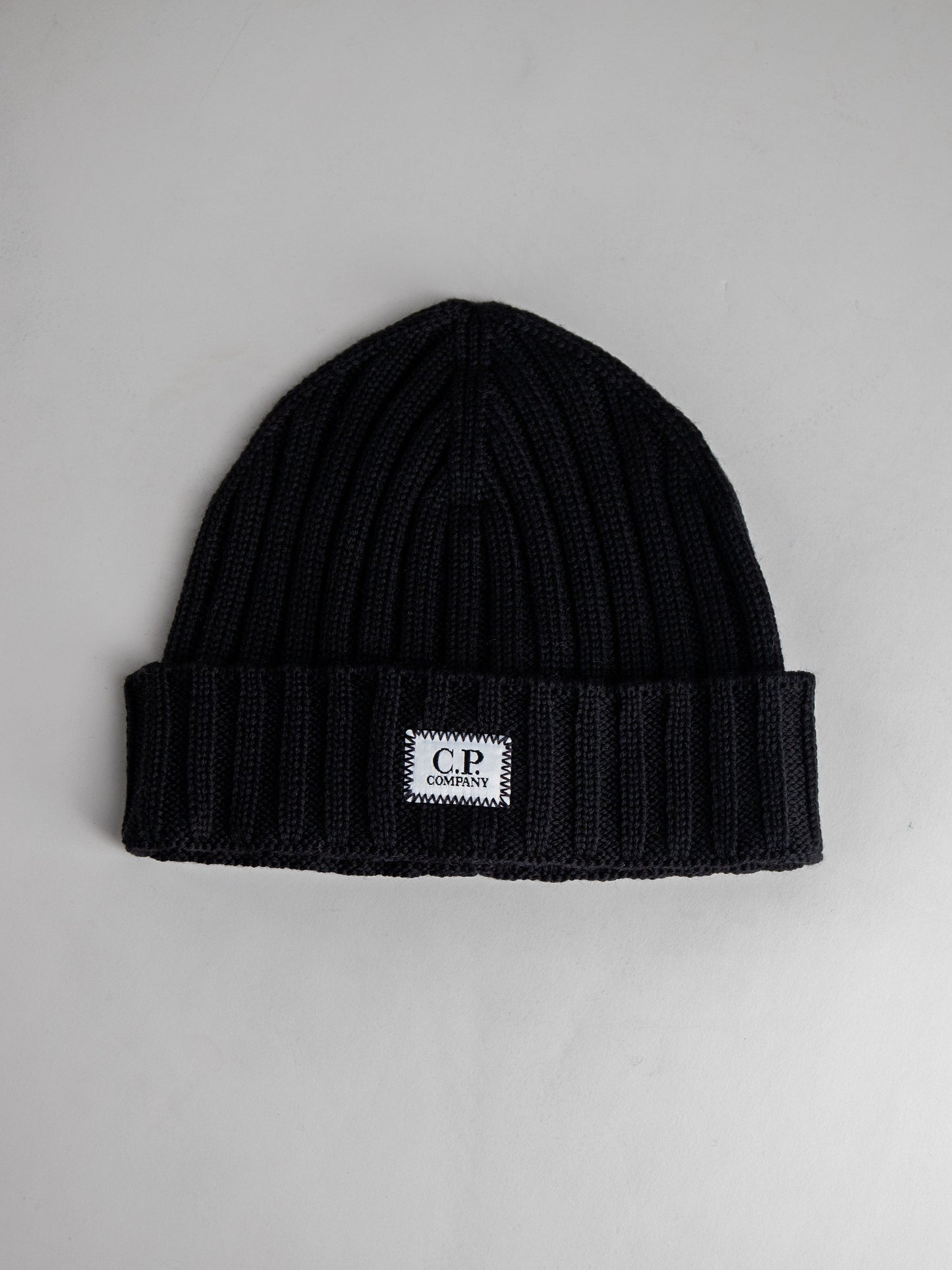 Cp Company Muts Zwart Knit Cap Merino Wool