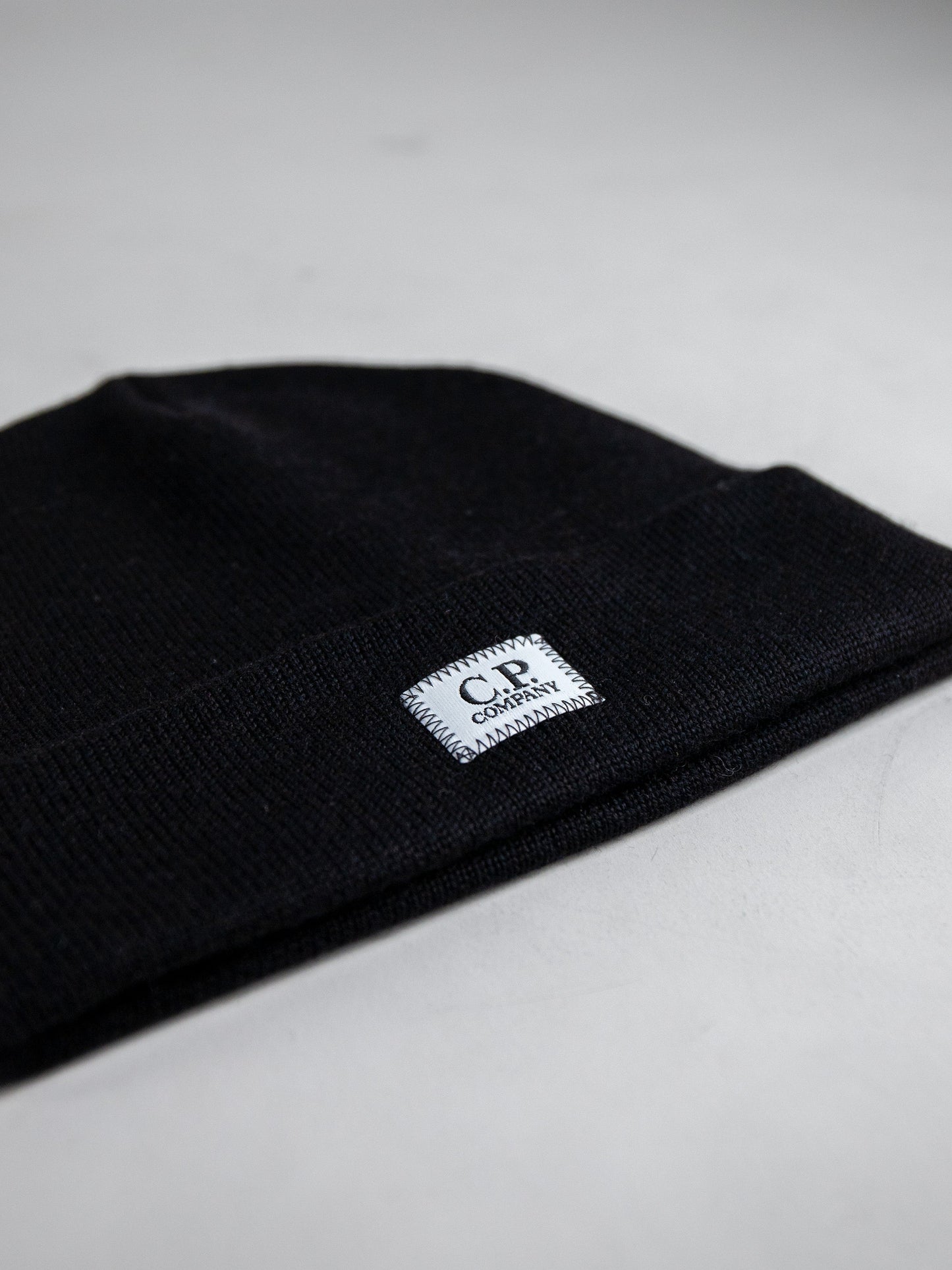 CP Company Muts Zwart